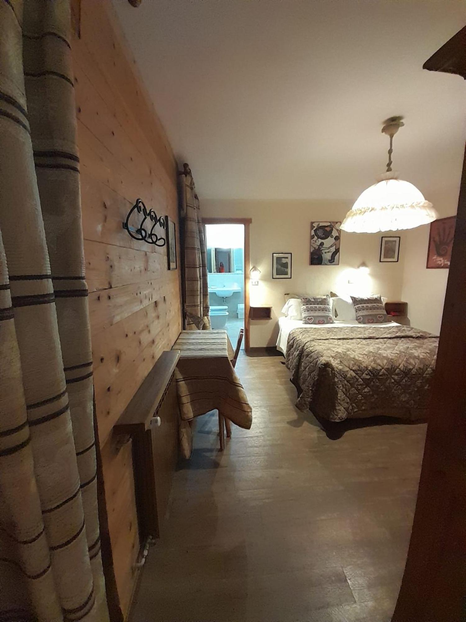 Hotel Astoria كورمايور المظهر الخارجي الصورة